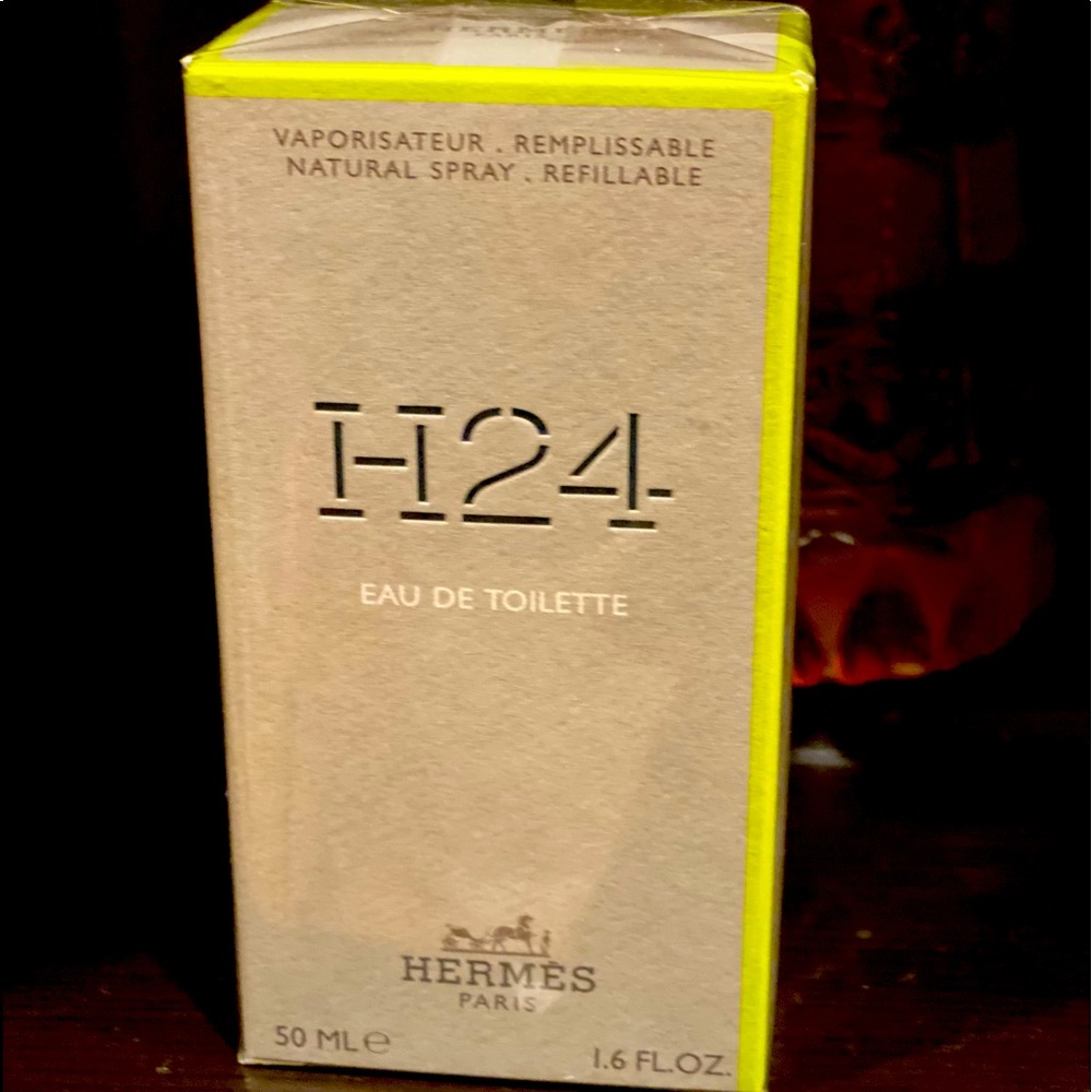 New Hermes man’s perfume H24 50ML, it's new and sealed.